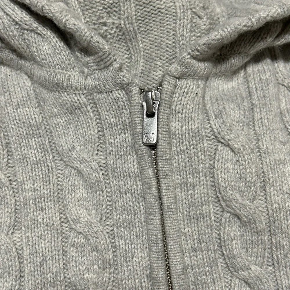 Aritzia Sunday Best Octavia Zip Waist Hoodie Heather Chrome Size XL - Picture 8 of 15